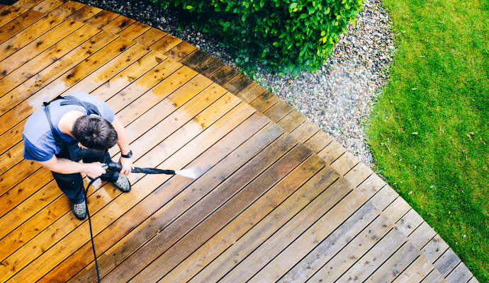Pressure washing a pool